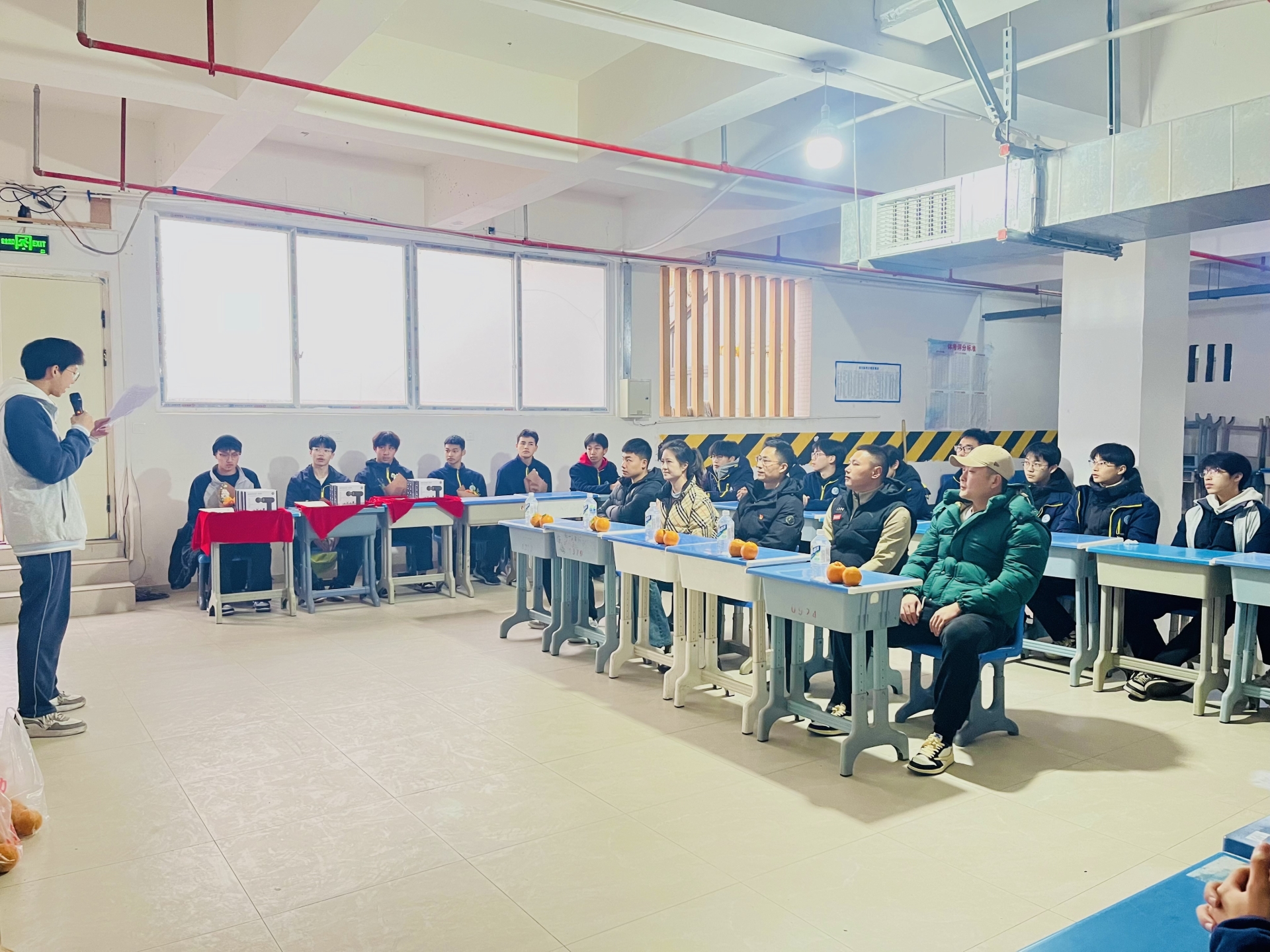 热血拼搏 荣耀绽放 ——乐外高中体训队总结表彰大会圆满举行